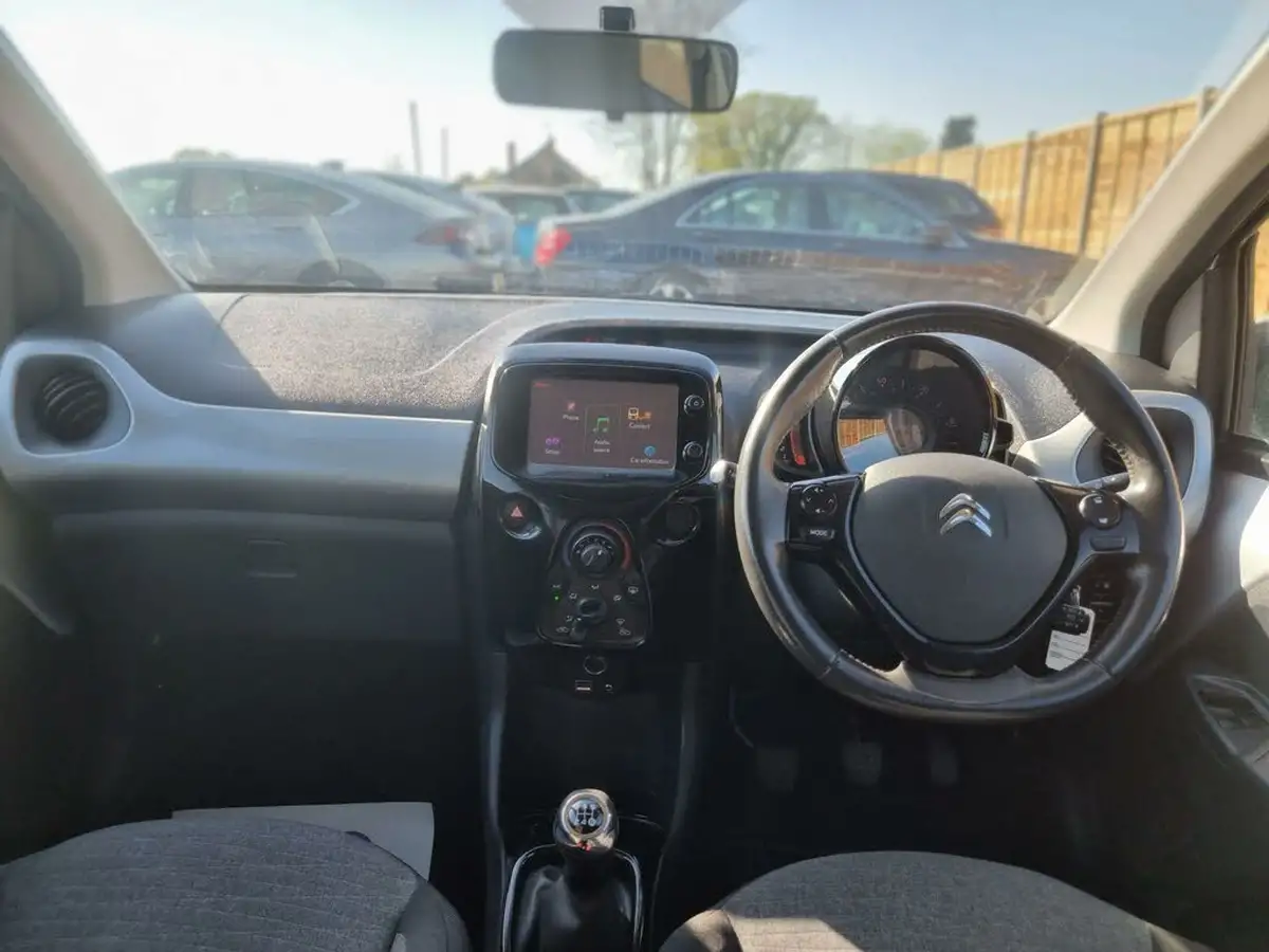2015-citroen-c1-10-vti-flair-3d-big-17