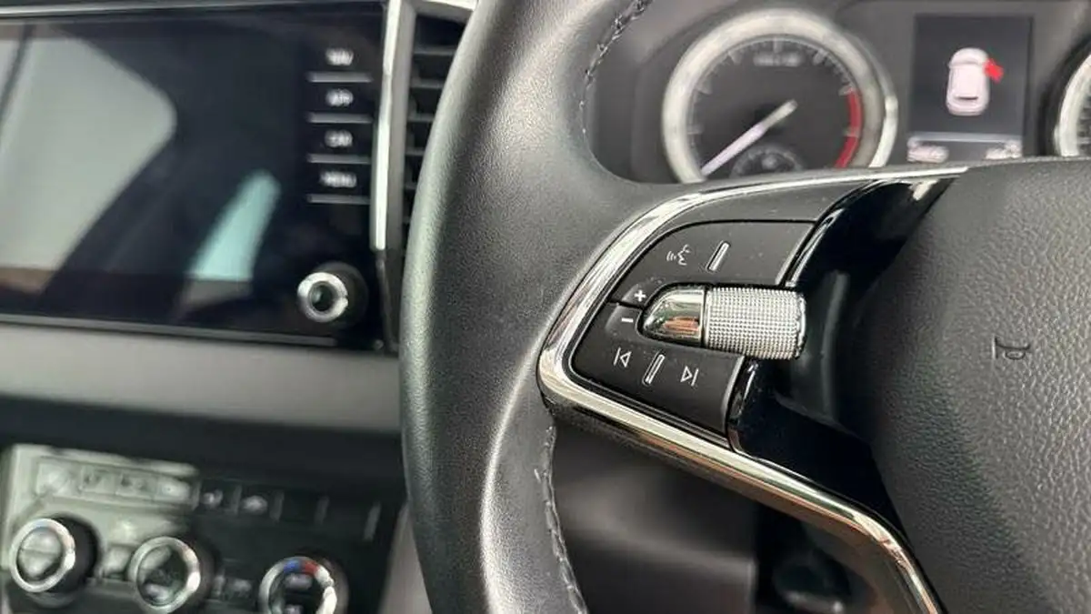2021-skoda-karoq-15-tsi-se-drive-big-22