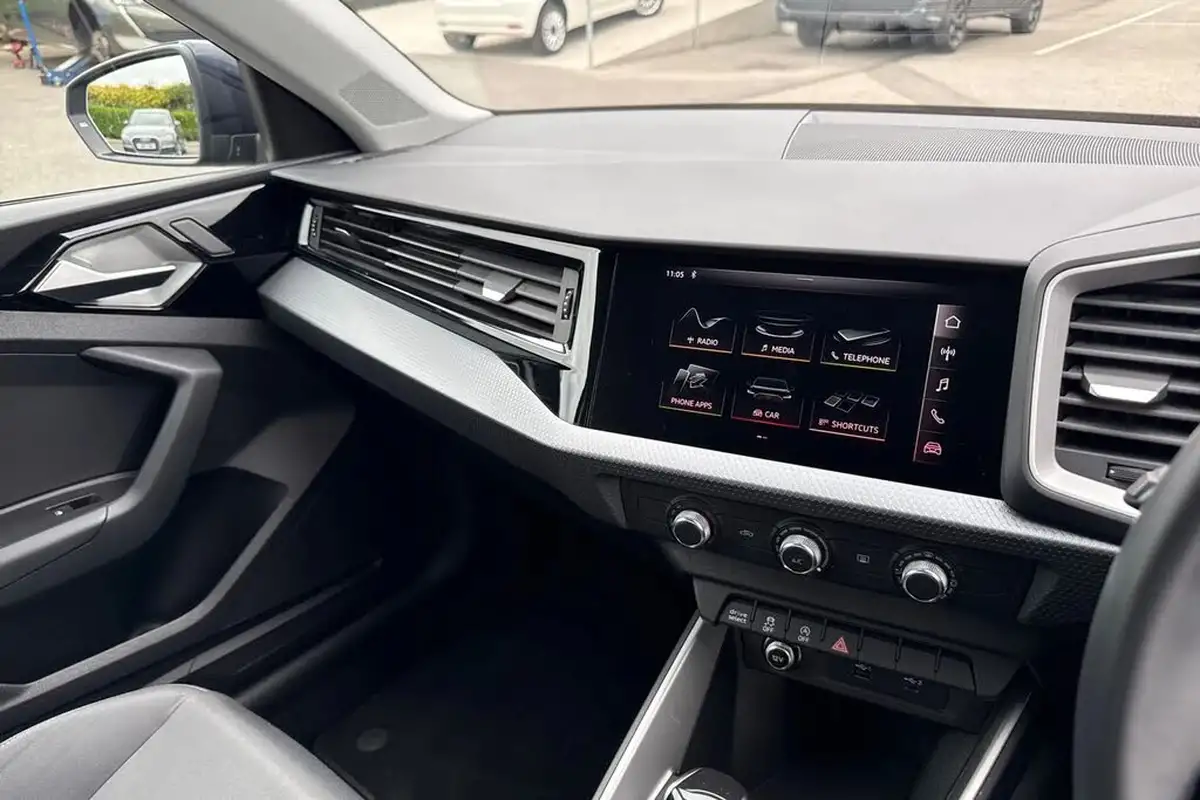 2020-audi-a1-10-30-tfsi-sport-116ps-s-tronic-big-16