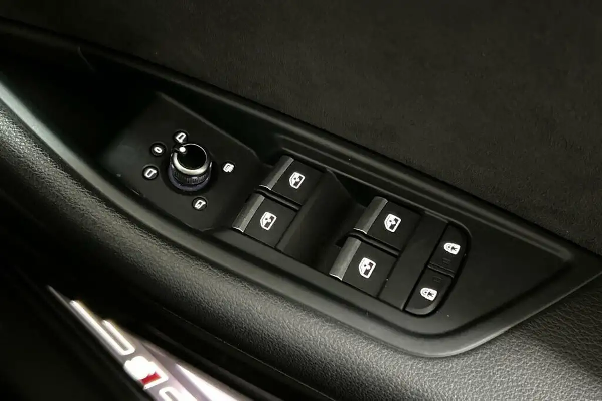 2019-audi-a4-avant-20-40-tfsi-sport-big-40