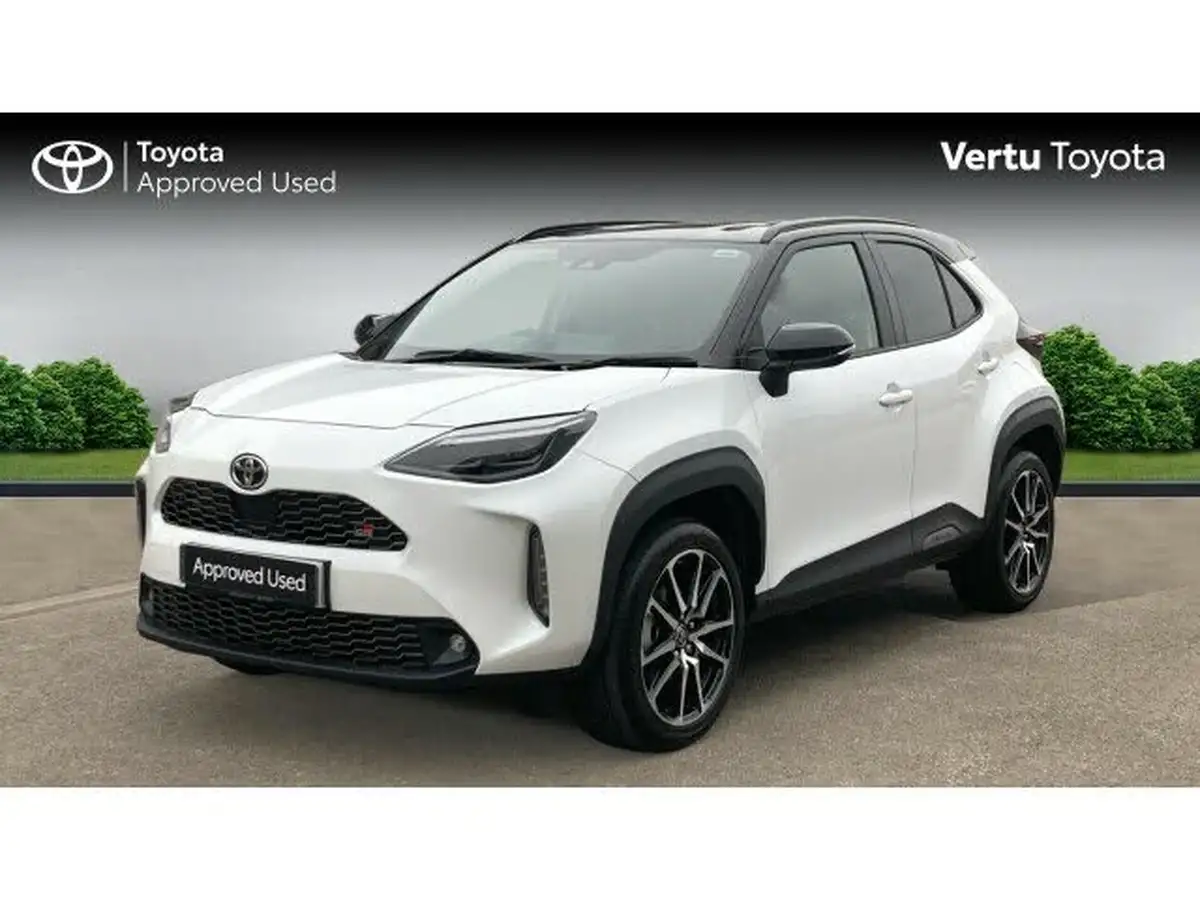 2024-toyota-yaris-cross-15-vvt-i-gr-sport-114bhp-big-2