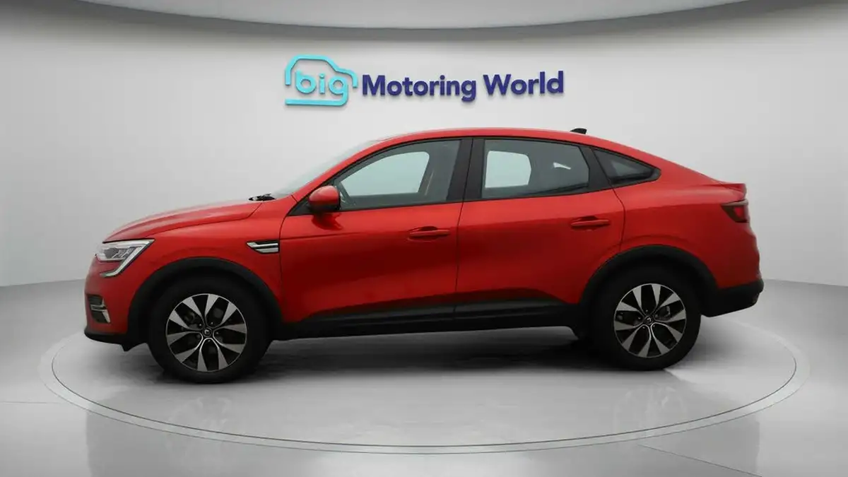 2022-renault-arkana-16-iconic-big-4