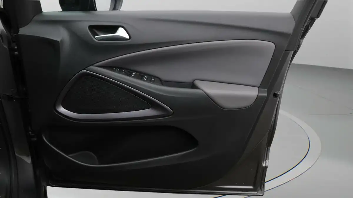 2019-vauxhall-crossland-x-12-elite-83ps-ss-big-15