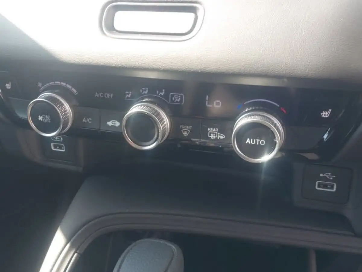2024-honda-hr-v-15-i-mmd-elegance-big-10