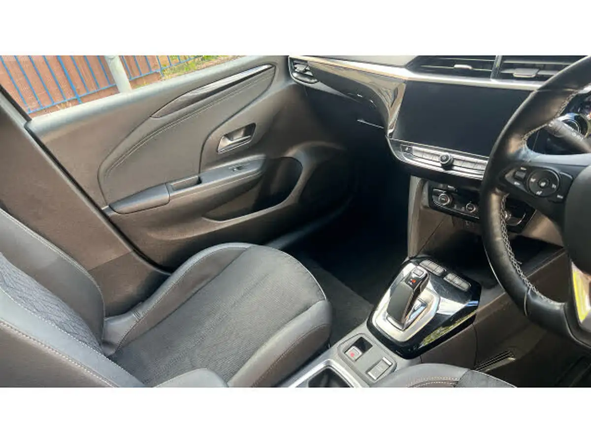 2022-vauxhall-corsa-e-elite-premium-big-13