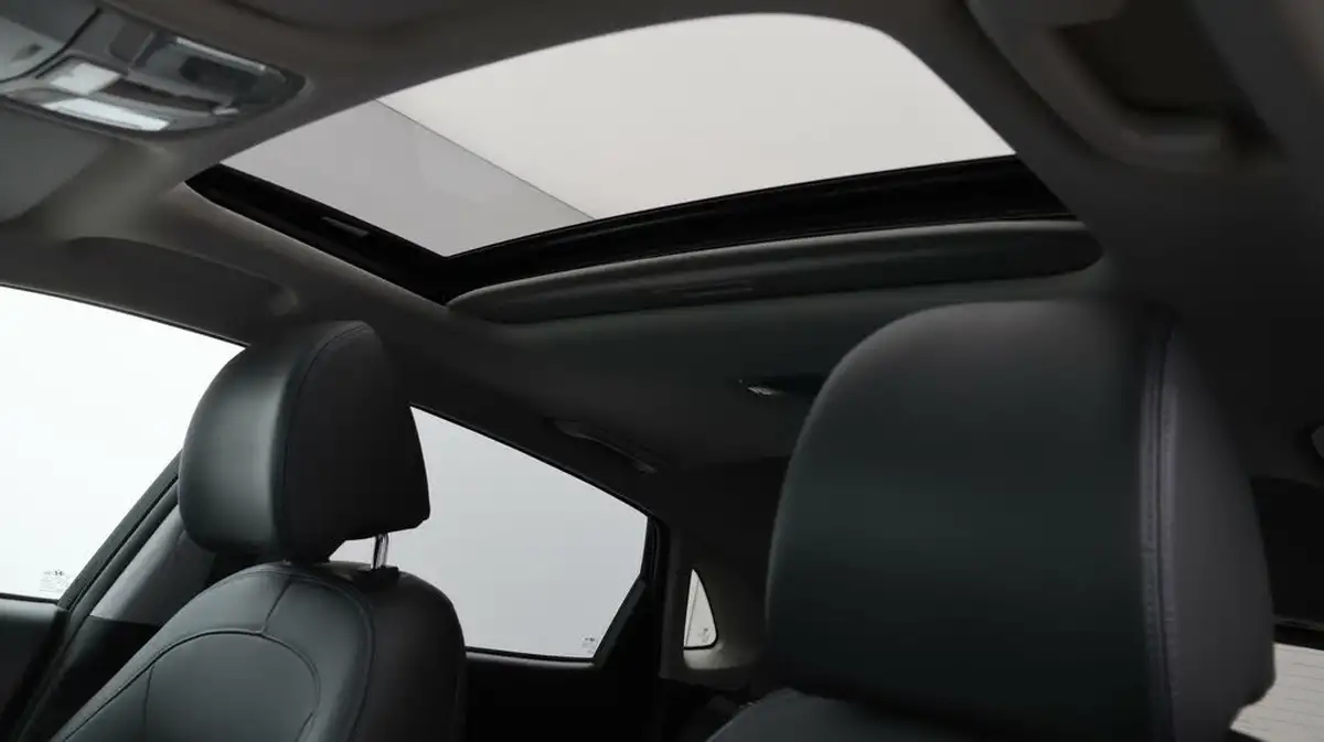 2023-hyundai-kona-e-ultimate-204ps-64kwh-105kw-obc-big-21