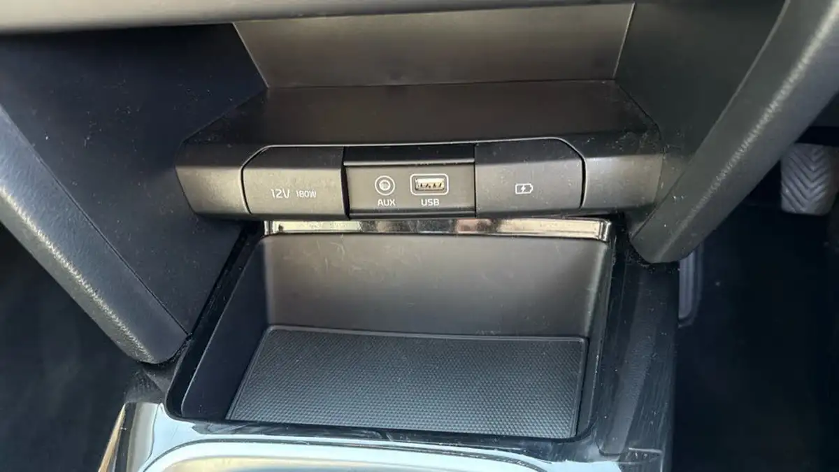 2019-kia-ceed-14-t-gdi-3-hatchback-big-39