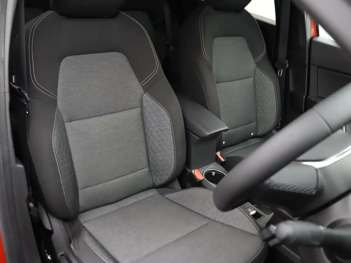 2022-renault-captur-13-tce-iconic-edition-big-14