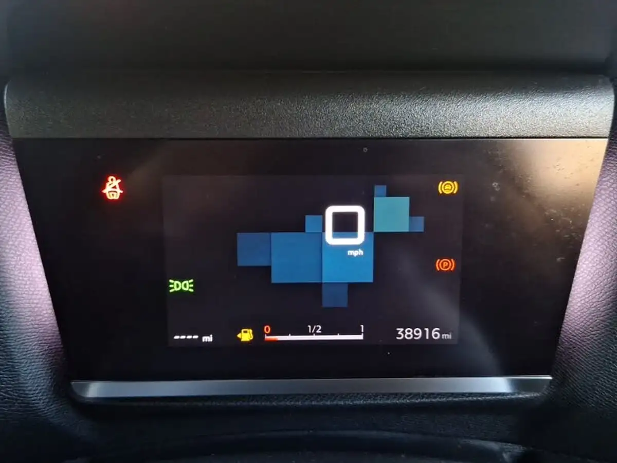 2022-citroen-c4-12-puretech-shine-130ps-big-11