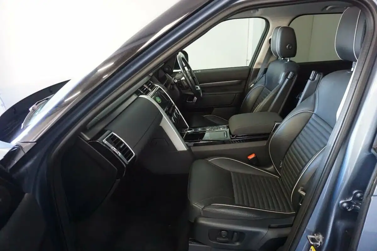 2018-land-rover-discovery-30-sd-v6-hse-30-sd-v6-306ps-station-wagon-5d-auto-big-21