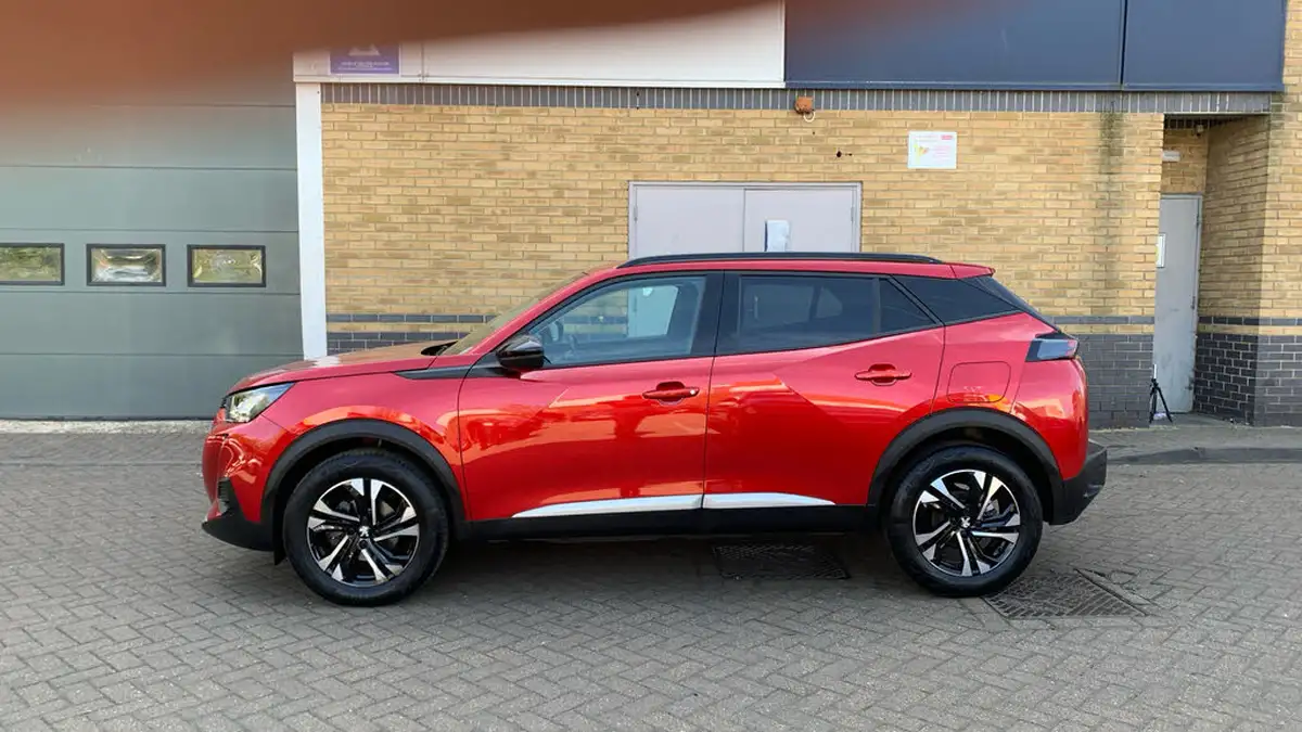 2022-peugeot-2008-suv-12-puretech-allure-premium-130bhp-eat8-big-5
