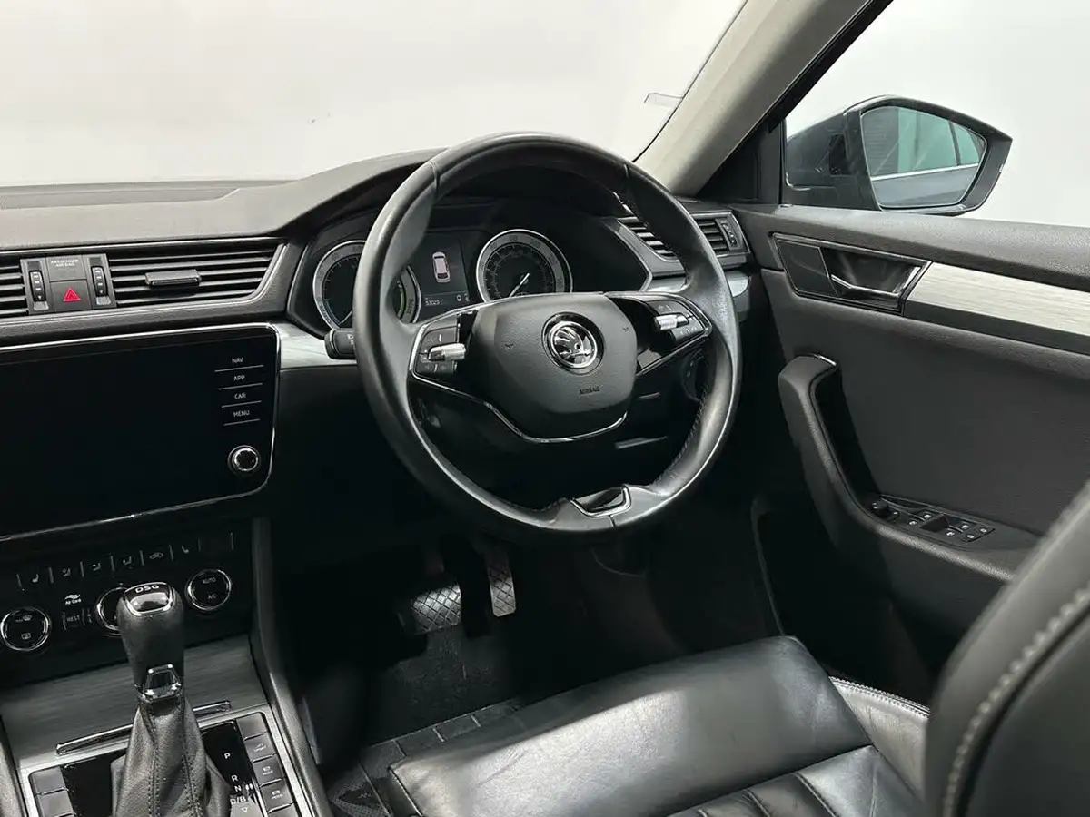 2020-skoda-superb-14-tsi-se-technology-estate-big-10