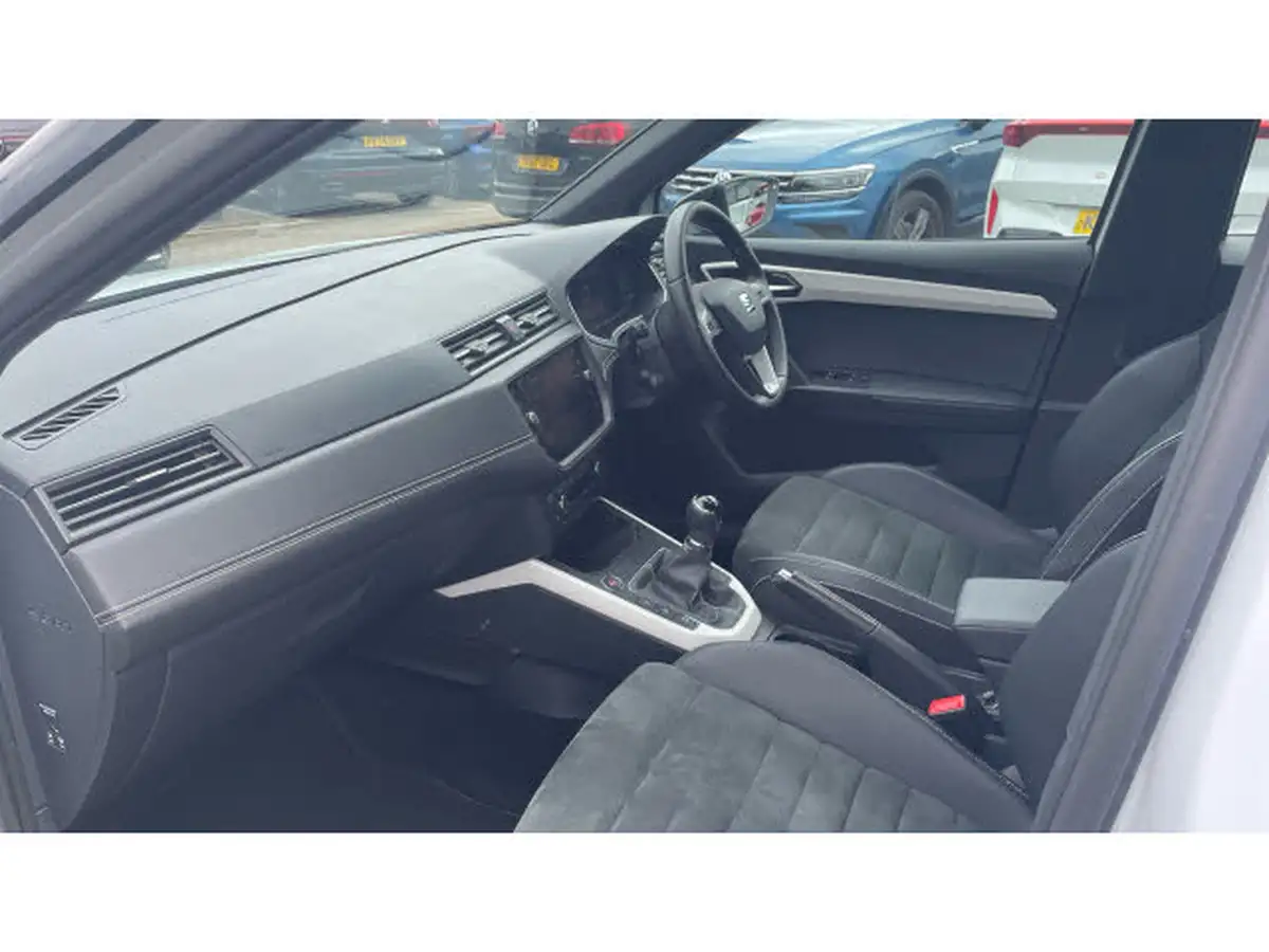 2019-seat-arona-10-tsi-xcellence-lux-big-1