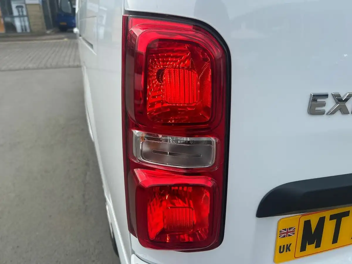 2023-peugeot-expert-15-bluehdi-asphalt-premium-long-1000-big-20