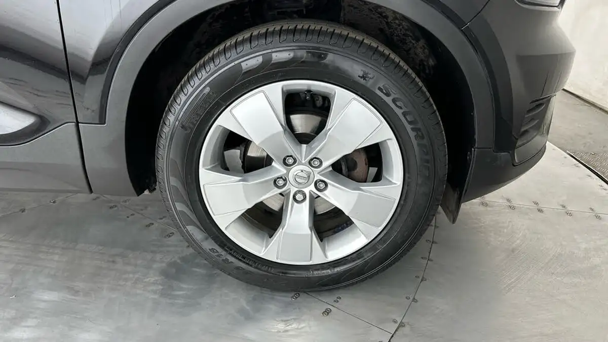 2021-volvo-xc40-15-t3-momentum-161bhp-big-26