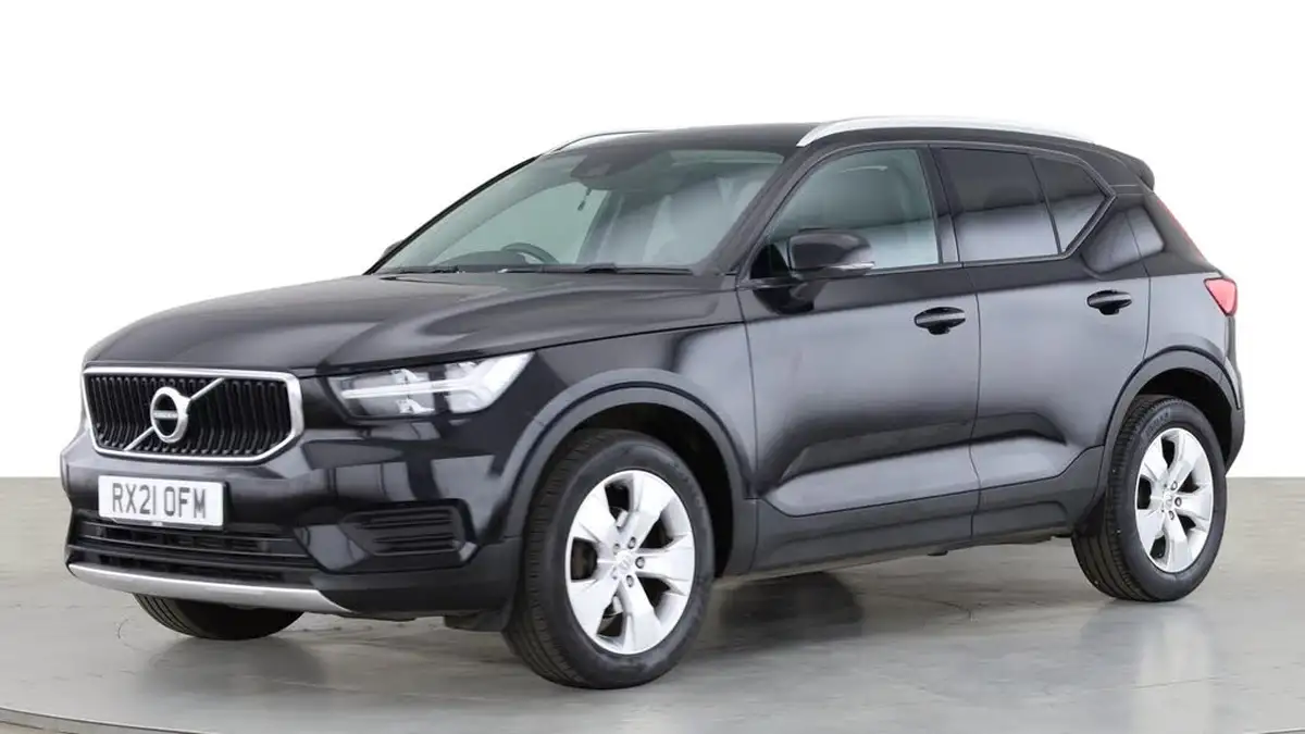 2021-volvo-xc40-15-t3-momentum-161bhp-big-2
