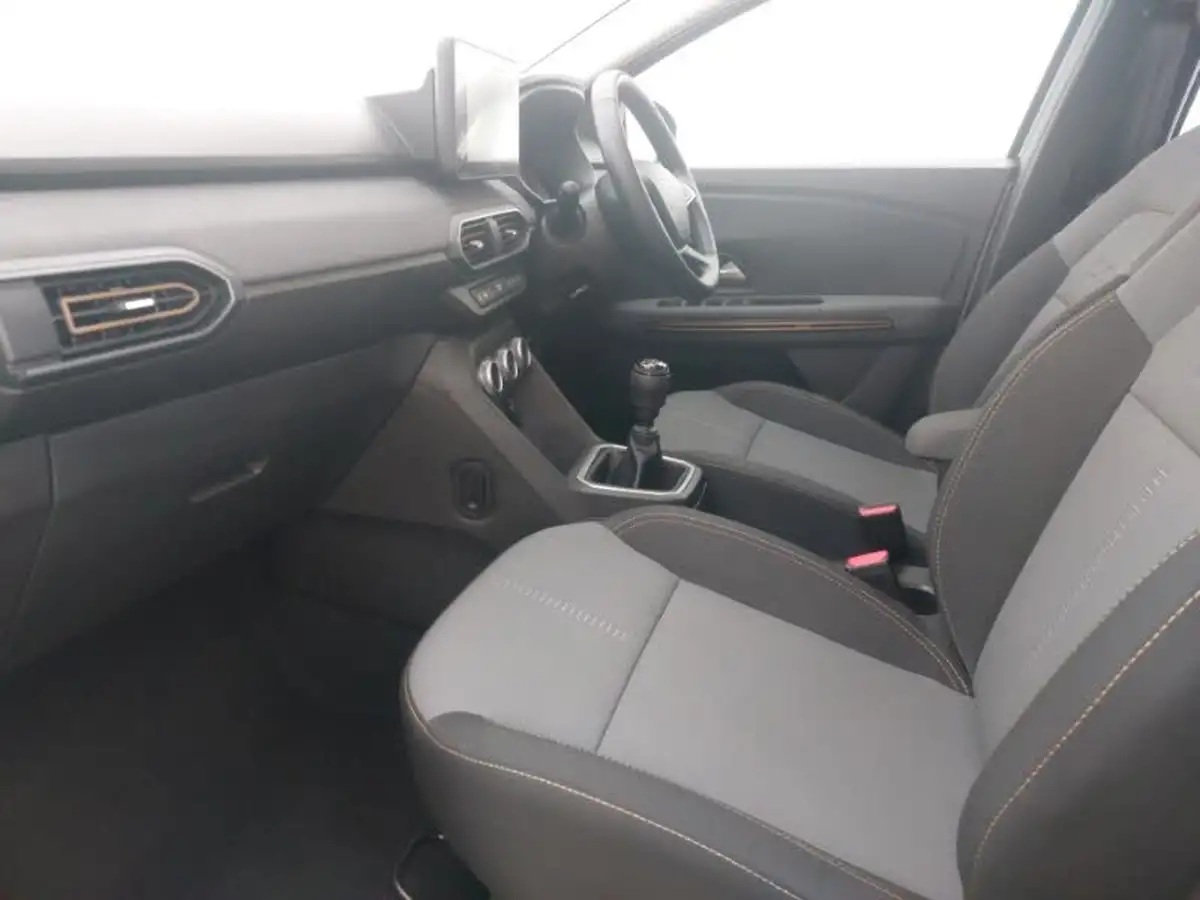 2024-dacia-sandero-stepway-10-tce-extreme-90bhp-big-4