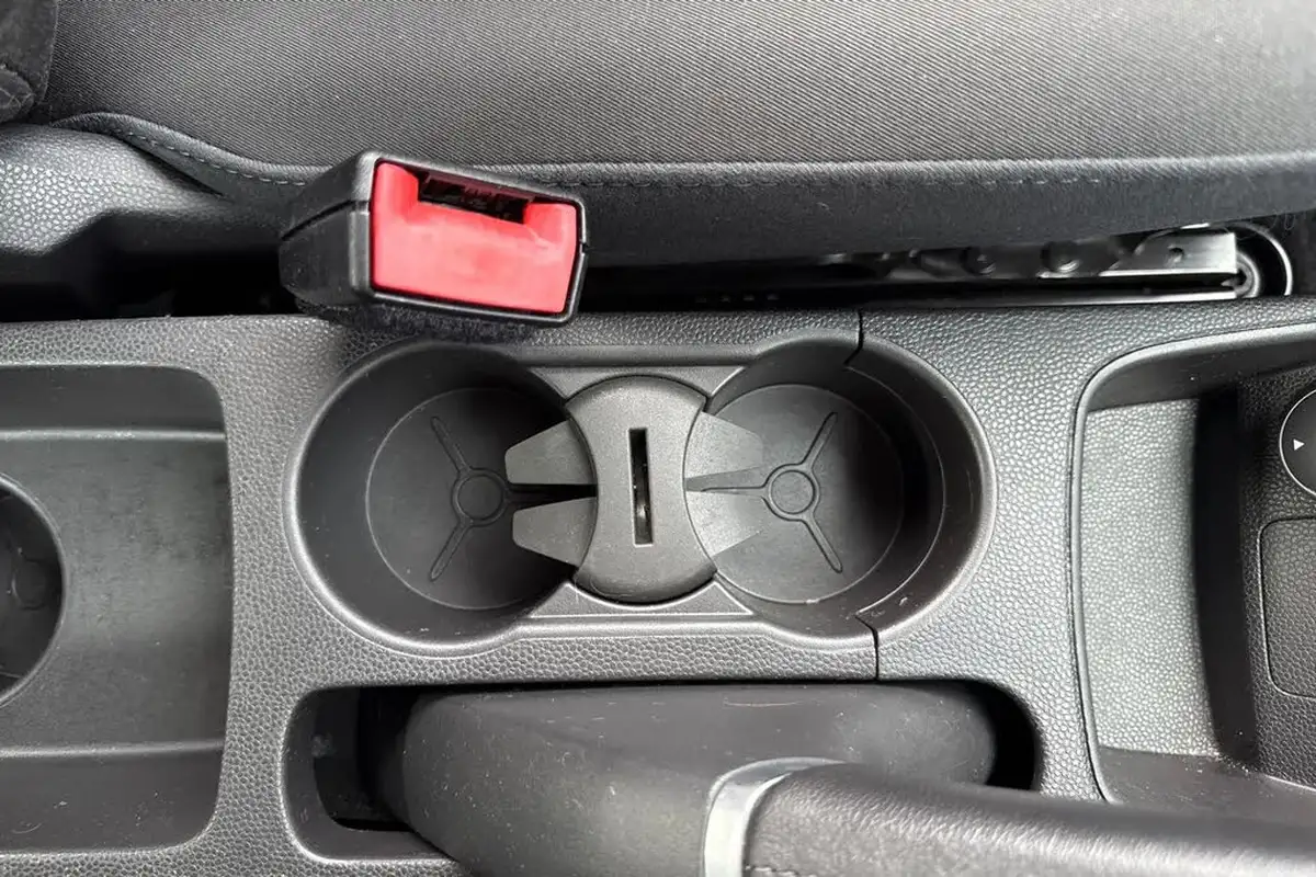 2017-ford-fiesta-125-zetec-3d-big-48