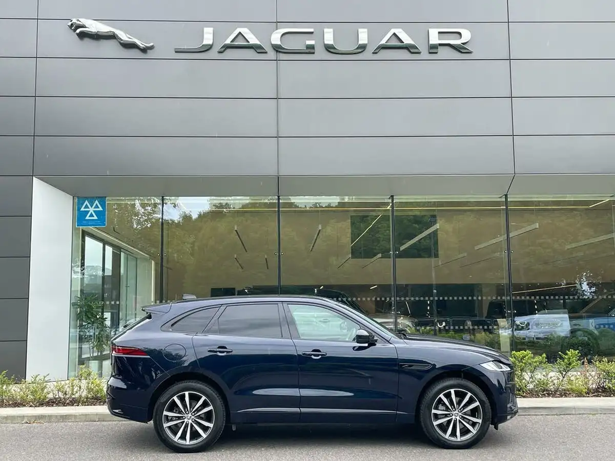 2024-jaguar-f-pace-20-d200-r-dynamic-se-black-90th-anniversary-edition-big-1