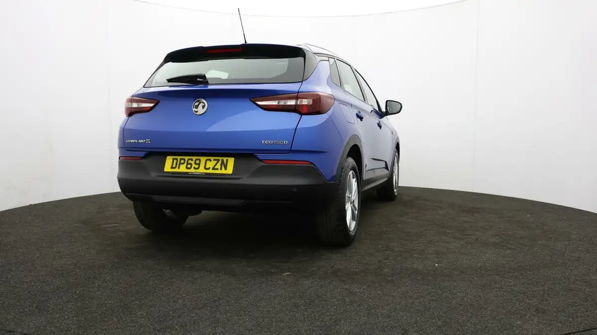 2020-vauxhall-grandland-x-15td-se-big-79