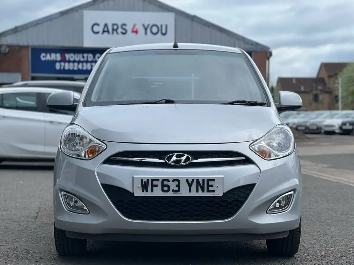2013-hyundai-i10-12-active-auto-big-2
