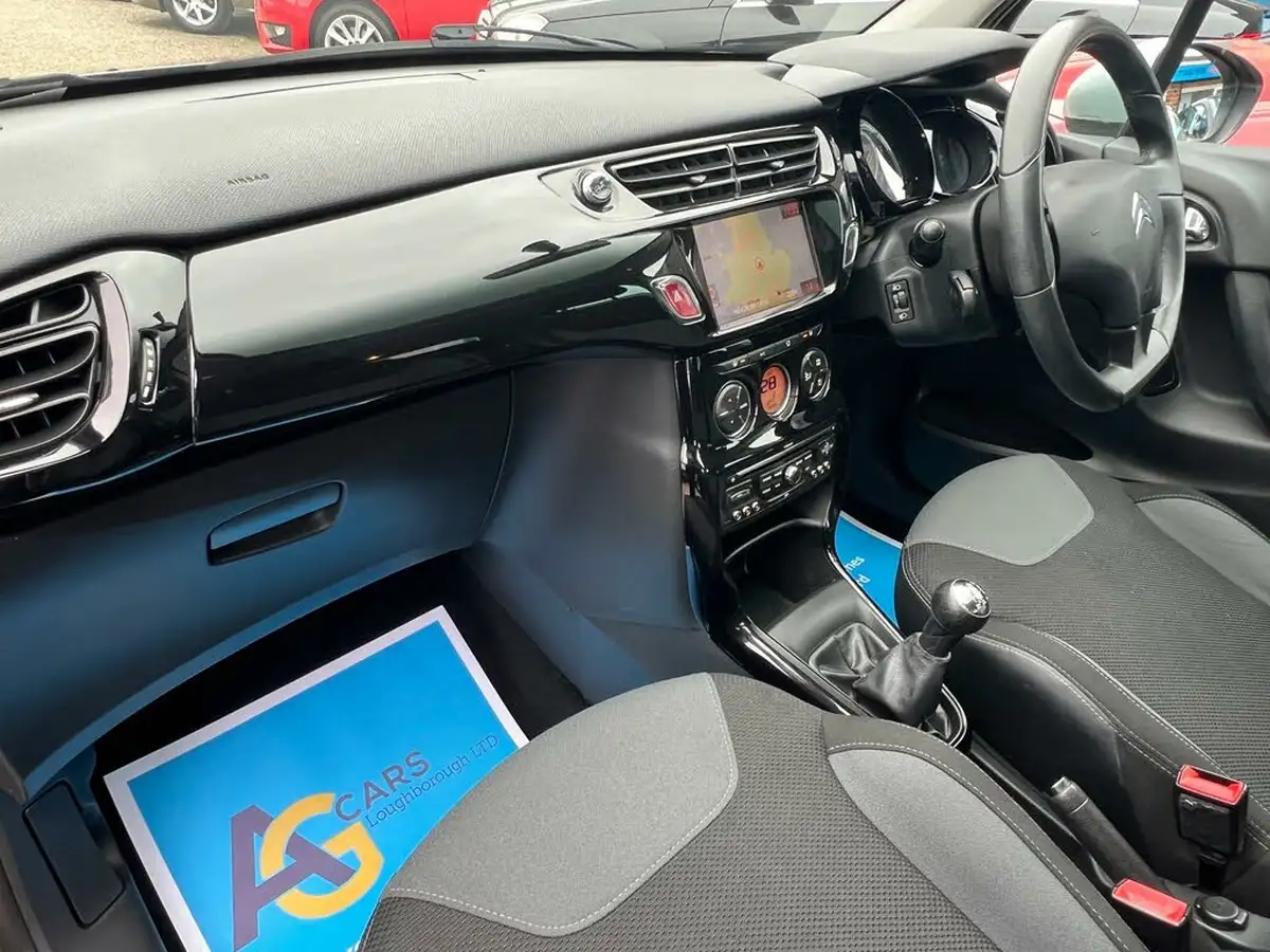 2011-citroen-c3-14-connexion-big-42