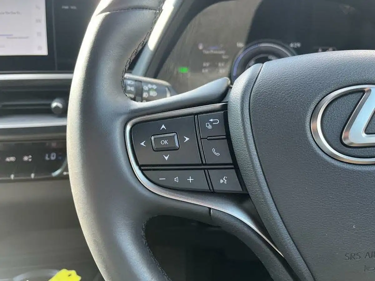 2023-lexus-ux-250h-20-f-sport-design-big-15