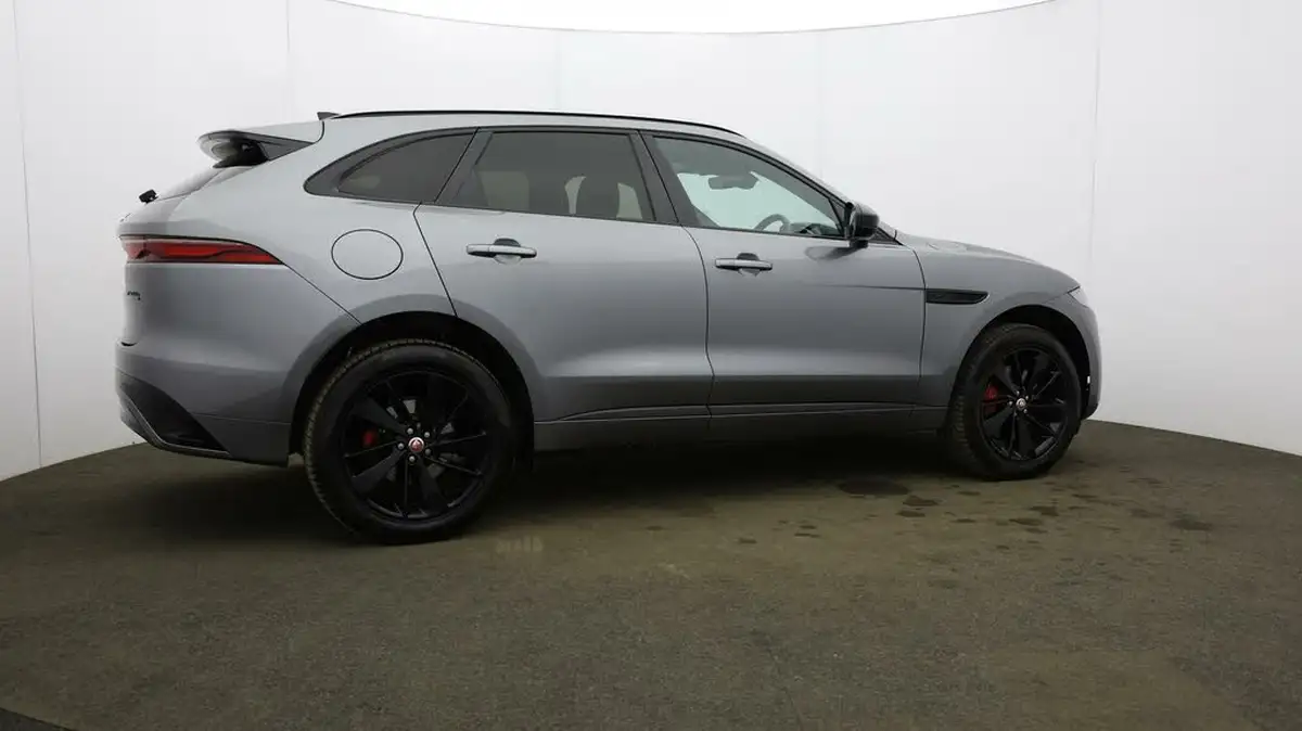 2022-jaguar-f-pace-20-p250-r-dynamic-black-big-55