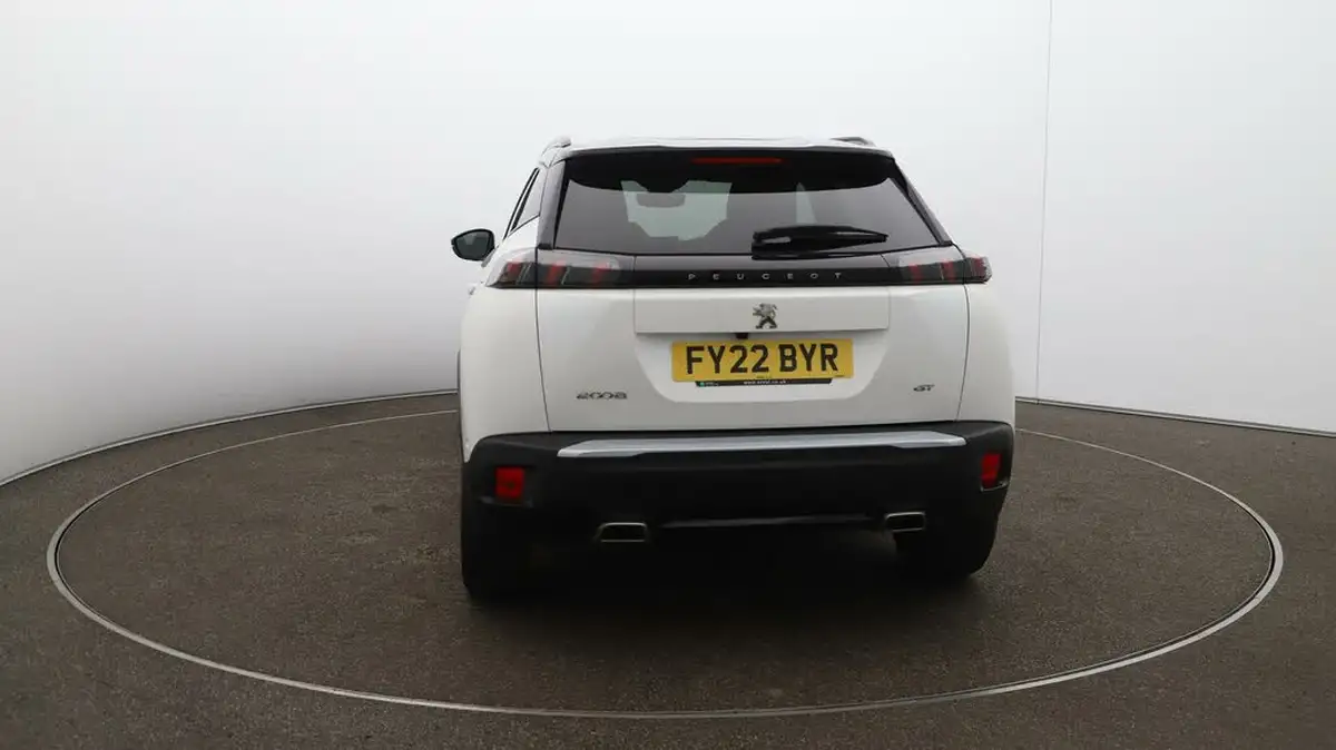 2022-peugeot-2008-suv-12-puretech-gt-big-56