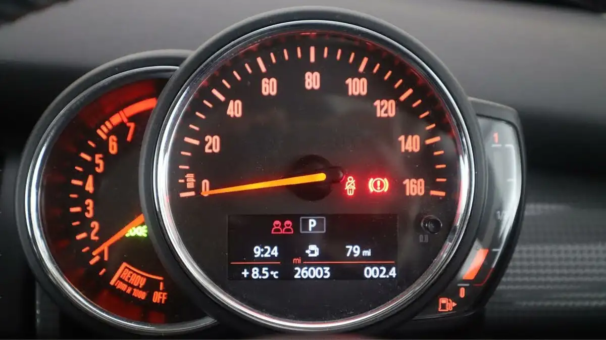 2018-mini-cooper-15-cooper-ss-hatchback-3d-auto-big-10