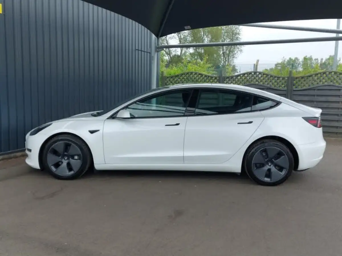 2021-tesla-model-3-e-long-range-awd-big-3
