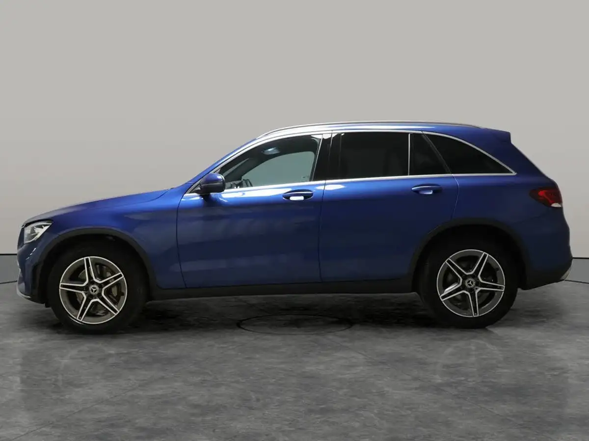 2022-mercedes-benz-glc-class-20d-glc220d-amg-line-195ps-station-wagon-5d-1950cc-4matic-plus-big-16