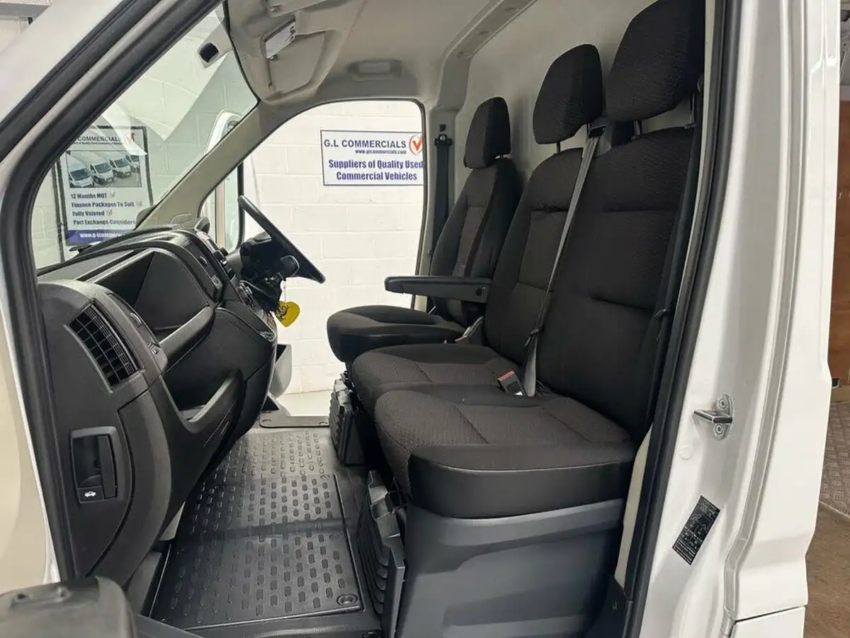 2023-citroen-relay-22bluehdi-35-l3h2-enterprise-140eu6dss-panel-2179cc-big-11