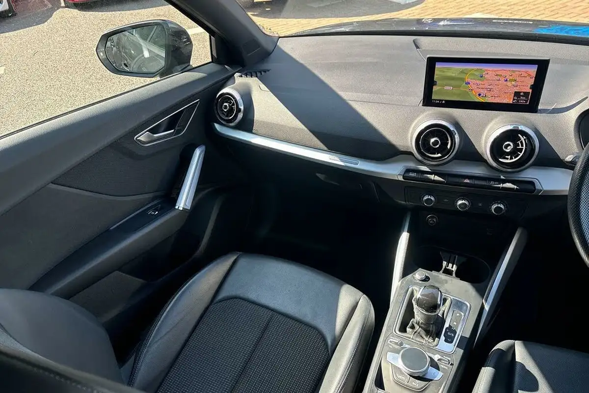 2021-audi-q2-15-35-tfsi-s-line-tronic-big-31