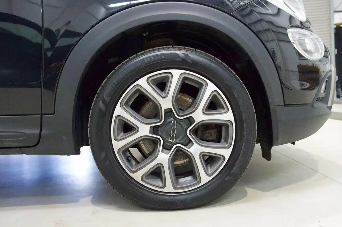 2016-fiat-500x-16multijet-cross-plus-big-26