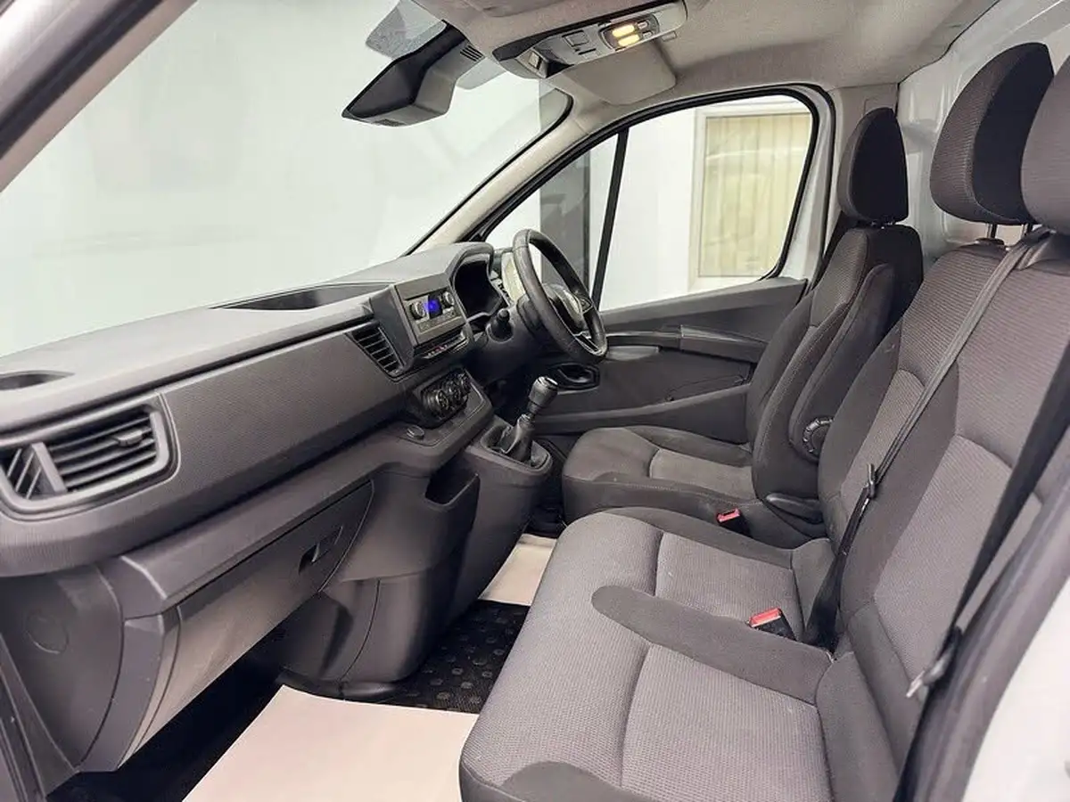 2022-renault-trafic-20dci-sl28-150-business-big-9