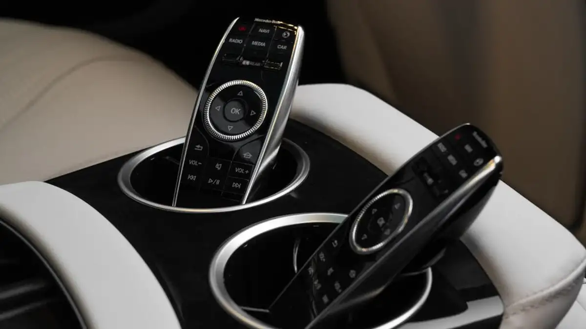2019-mercedes-benz-s-class-40-s63-amg-l-executivess-big-16