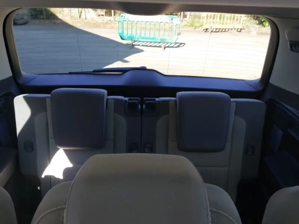2021-volkswagen-touran-15-tsi-se-family-big-9