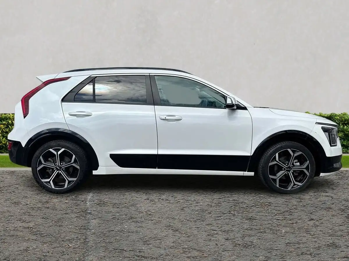 2022-kia-niro-16-gdi-139bhp-hev-132kwh-big-1