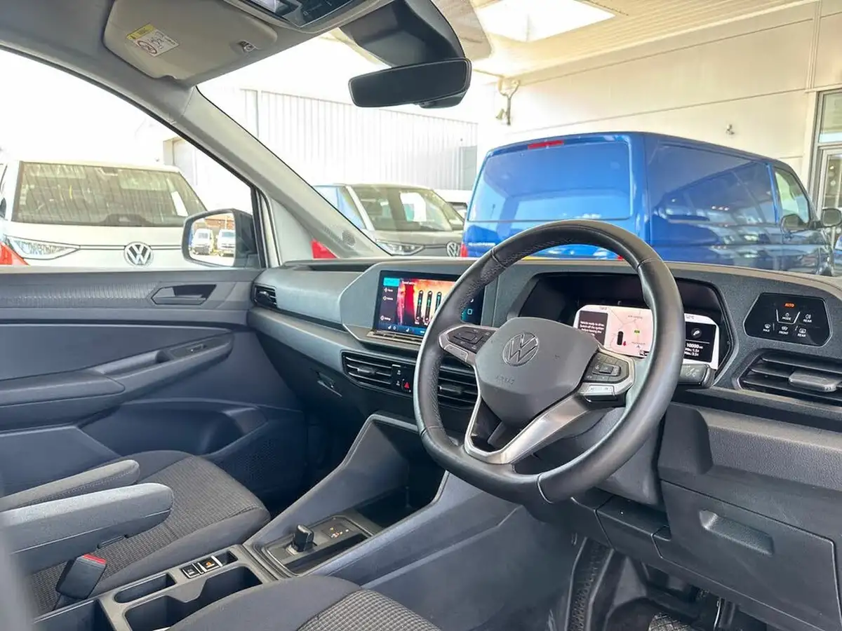 2024-volkswagen-caddy-20tdi-c20-cargo-commerce-pro-122pseu6d-dsg-big-4