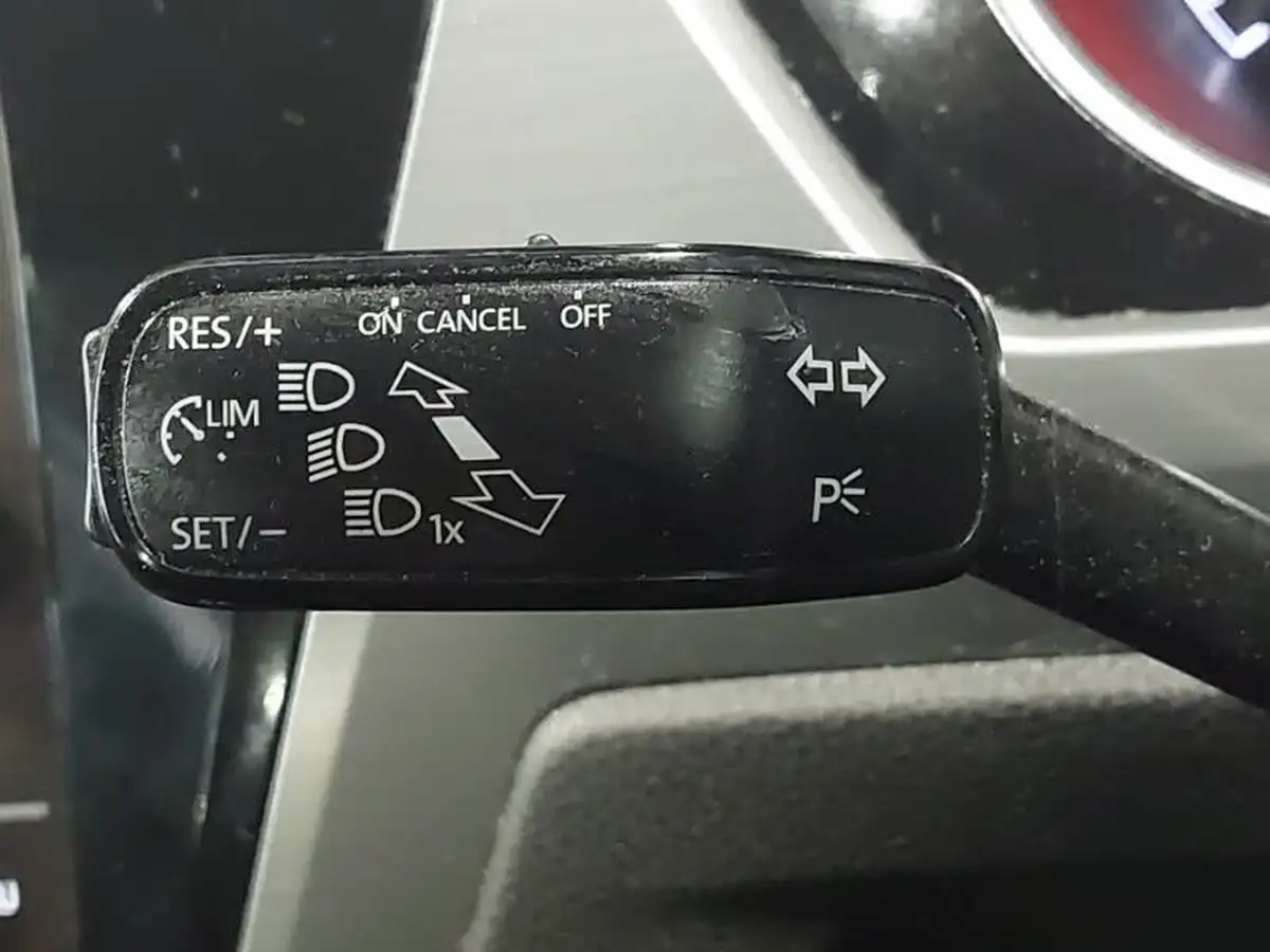 2017-volkswagen-touran-20tdi-se-big-14