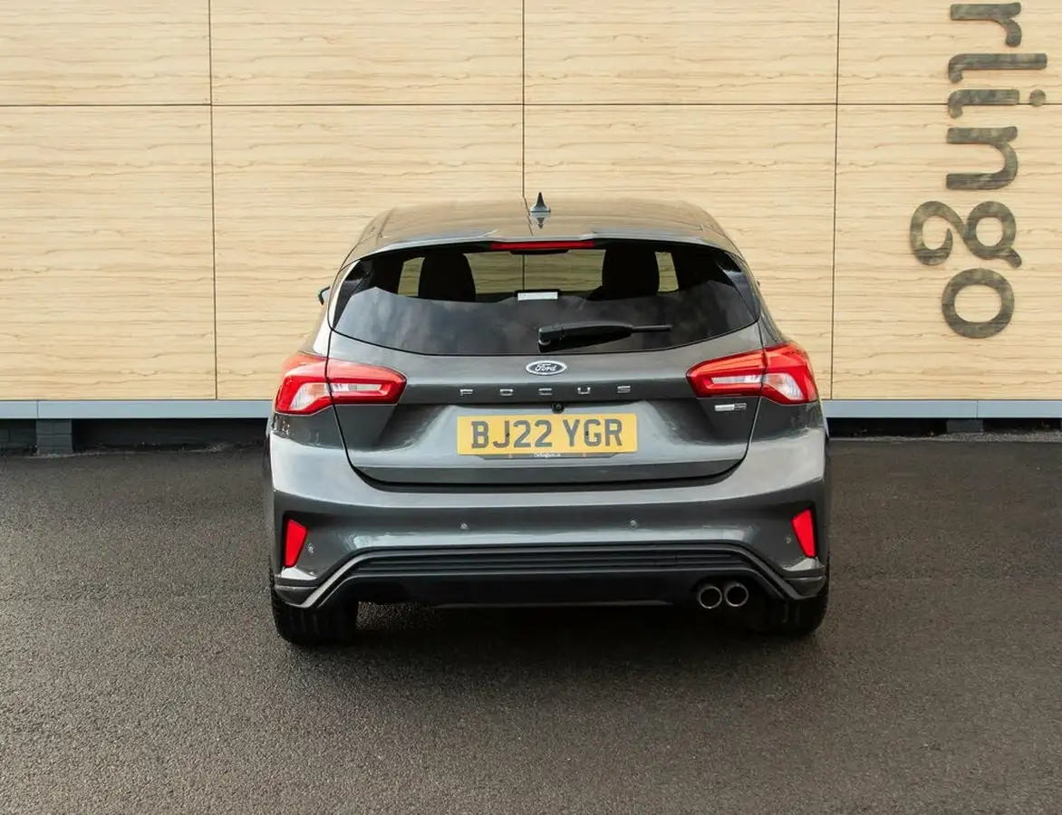 2022-ford-focus-big-5