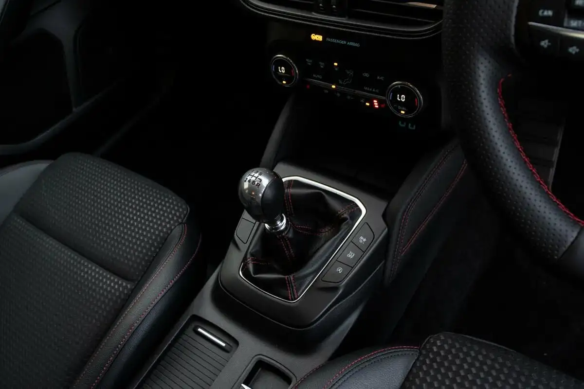 2022-ford-focus-big-29