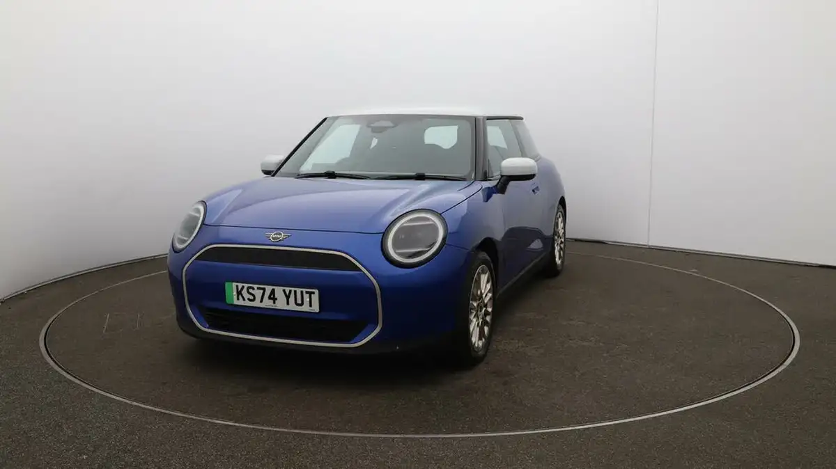2024-mini-cooper-e-cooper-e-exclusive-big-36