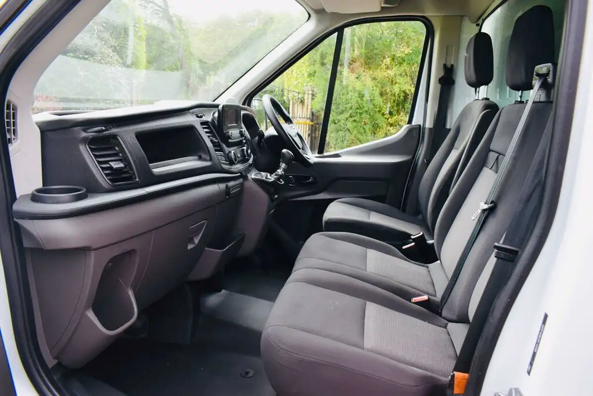 2023-ford-transit-20tdci-350-l2h1-leader-130pseu6dt-fwd-cab-big-12