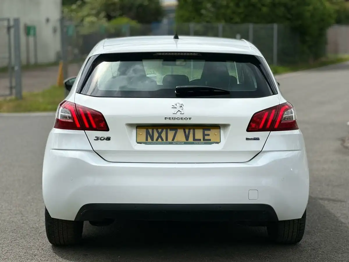 2017-peugeot-308-16-bluehdi-allure-big-13