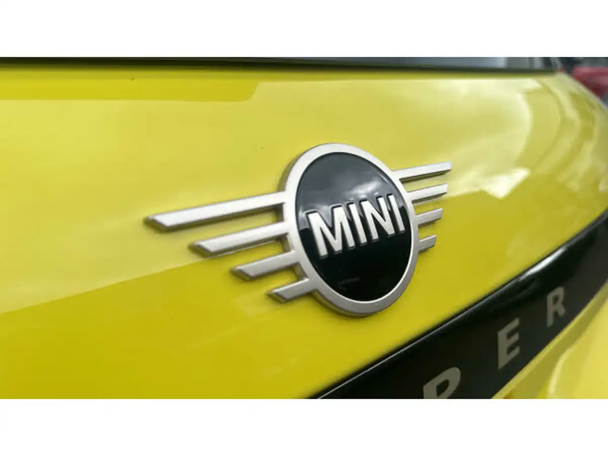 2024-mini-cooper-e-cooper-e-classic-big-32