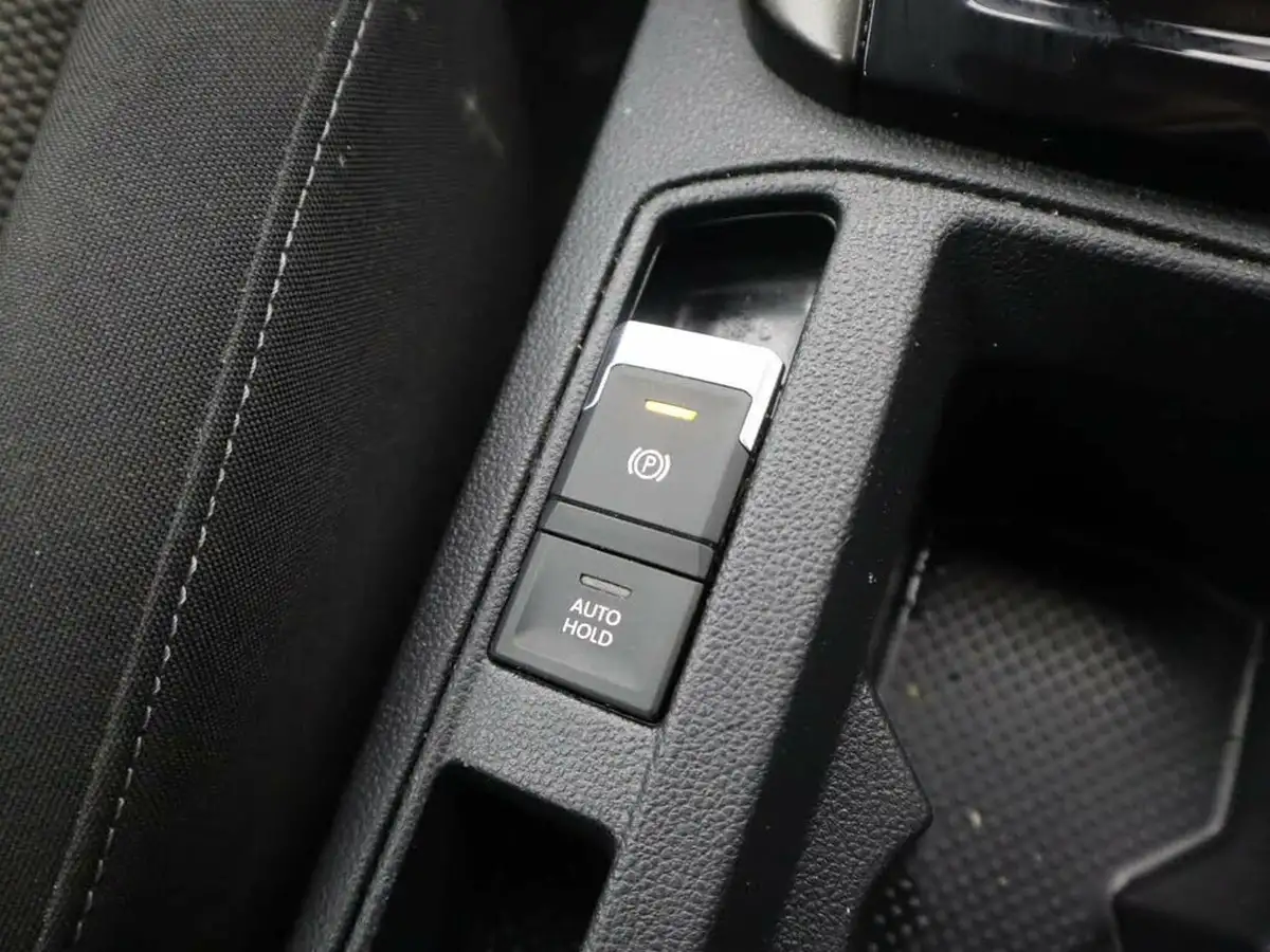 2019-volkswagen-t-roc-10-tsi-se-big-30