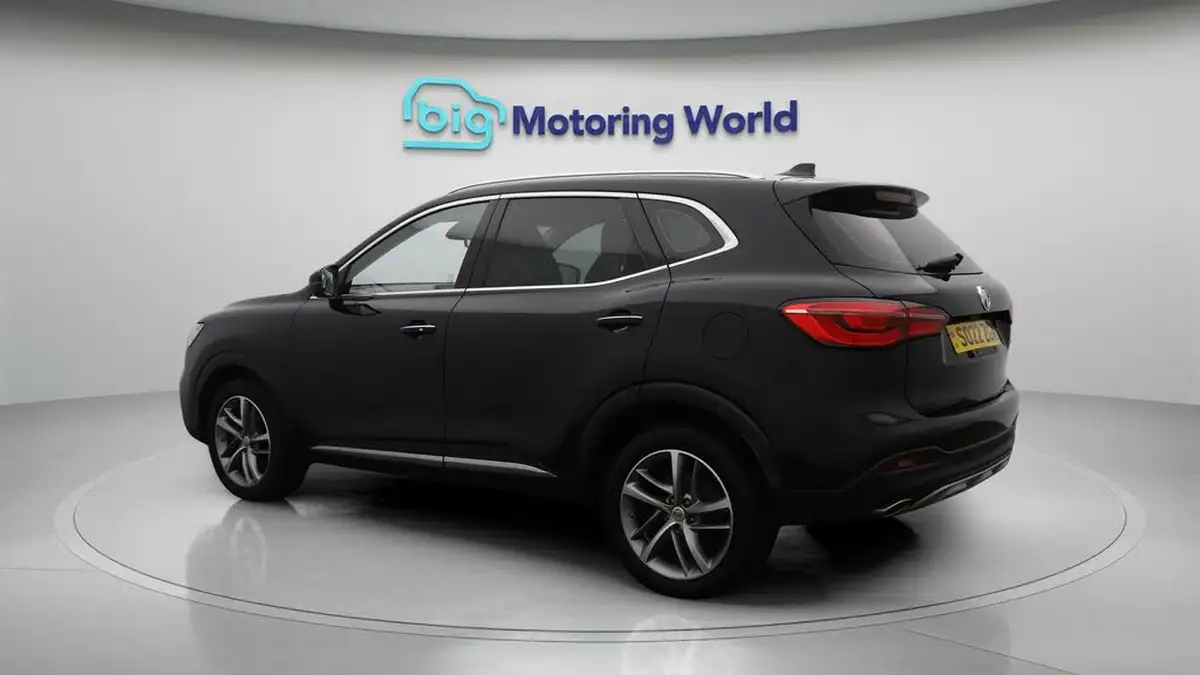 2022-mg-hs-15t-gdi-exclusive-162ps-dct-big-8