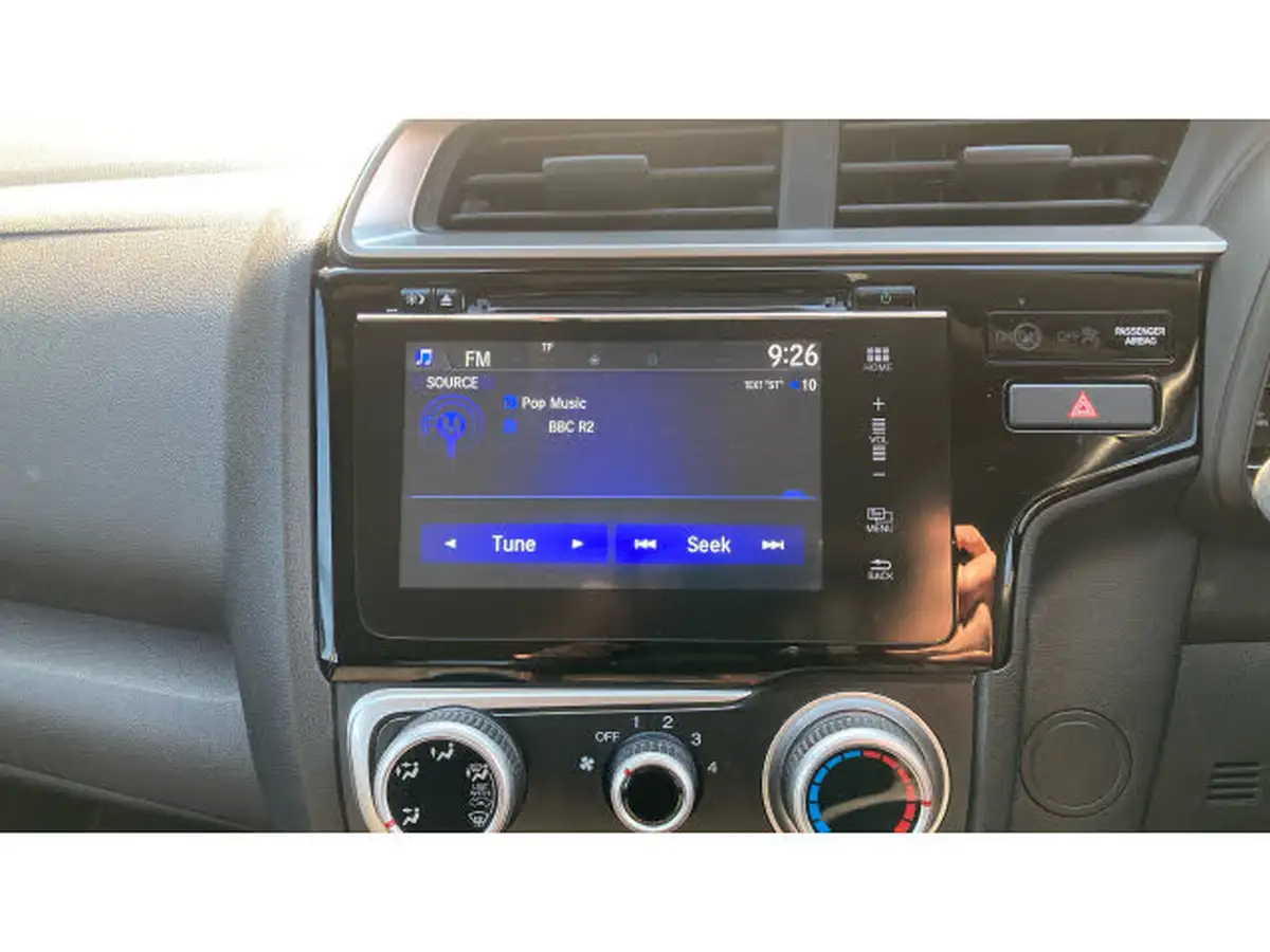 2018-honda-jazz-15-i-vtec-sport-navi-big-20